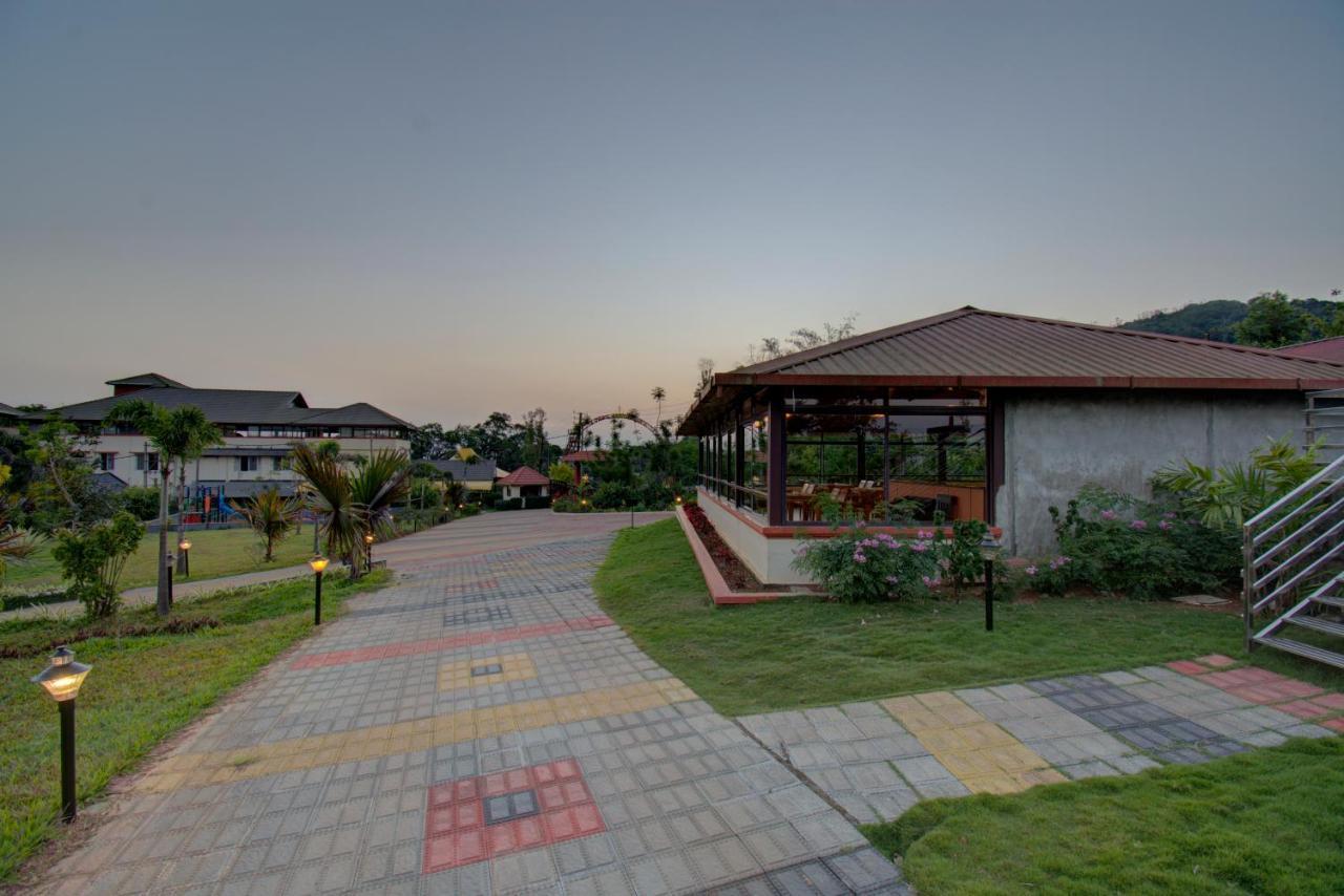 Woodstock Resorts Madikeri Luaran gambar